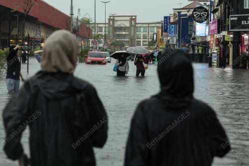 TINJAUAN BANJIR