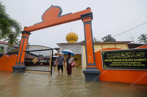 SOLAT JUMAAT KETIKA BANJIR