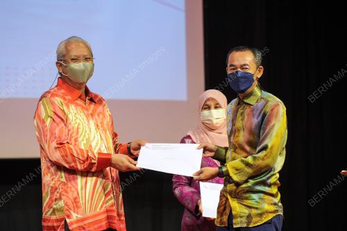 TAN SRI ANNUAR MUSA