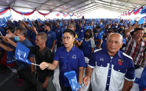 DATUK AHMAD JAZLAN YAAKUB