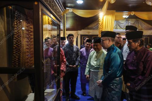 TENGKU MUHAMMAD FAKHRY PETRA