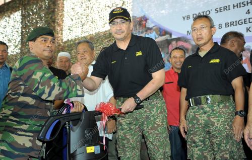 KB16_04012015_BANJIR_1MINDEF
