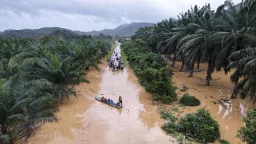 TINJAUAN BANJIR KUALA KRAI