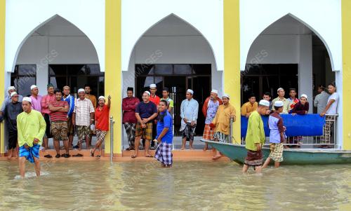 KB17_06012017_MASJID_BANJIR