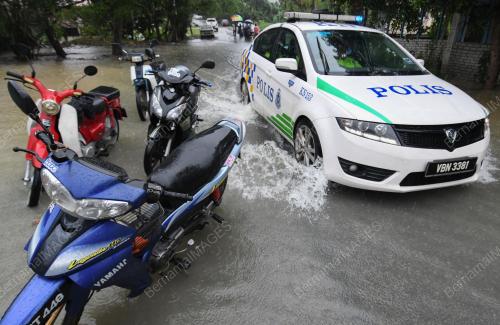 TINJAUAN BANJIR DI KUALA KRAI