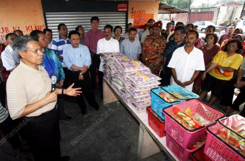 MUSTAPA MOHAMED