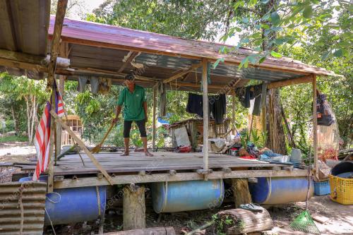 RUMAH RAKIT PENDUDUK LIMAU KASTURI