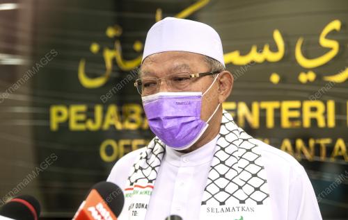 DATUK AHMAD YAKOB