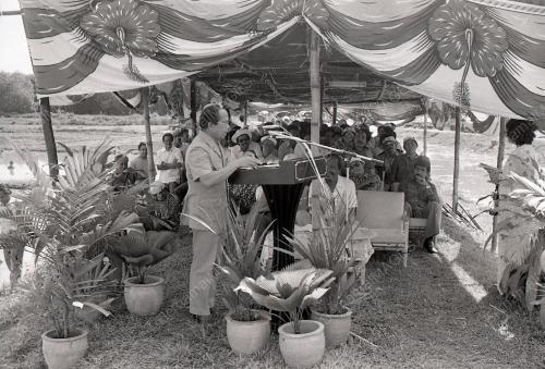 UPACARA MENCEDUNG PADI