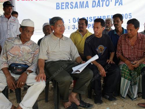 DATUK MUSTAPA MUHAMED
