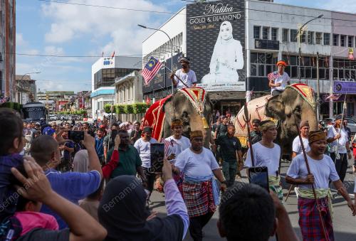 PERARAKAN GAJAH SEMPENA HARI MALAYSIA