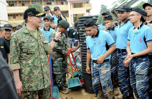 KB19_04012015_BANJIR_1MINDEF