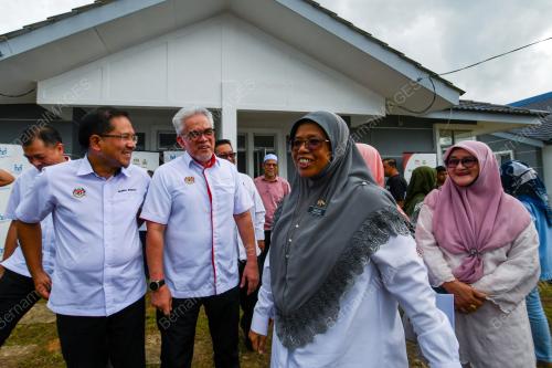 DATUK AIMAN ATHIRAH SABU