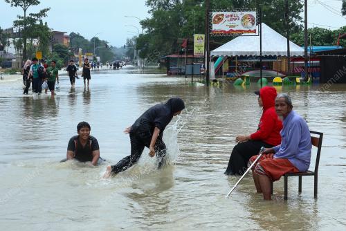 TINJAUAN BANJIR RANTAU PANJANG
