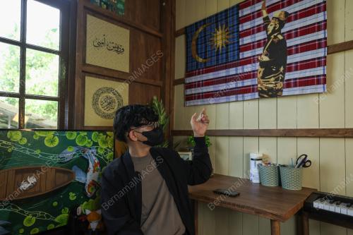 MUHAMMAD DARWISY MUSTFANI
