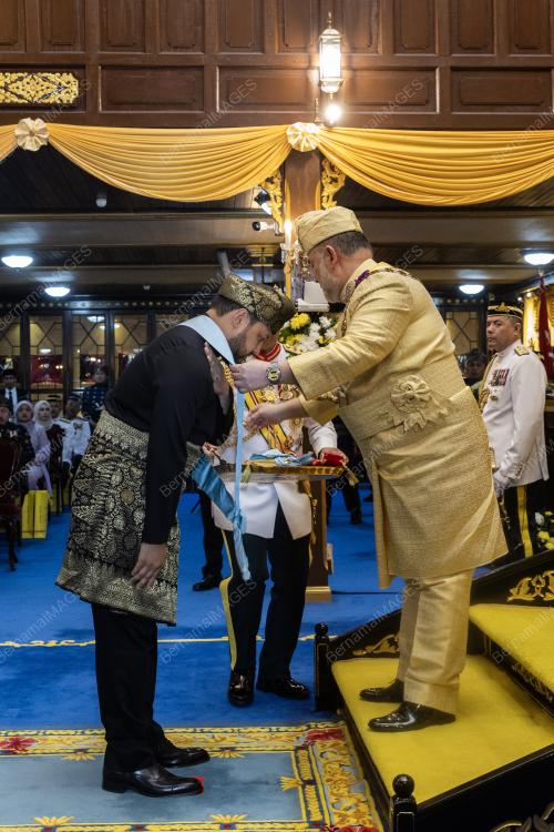 SULTAN MUHAMMAD V