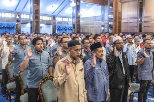 TAN SRI SHAMSUL AZRI ABU BAKAR