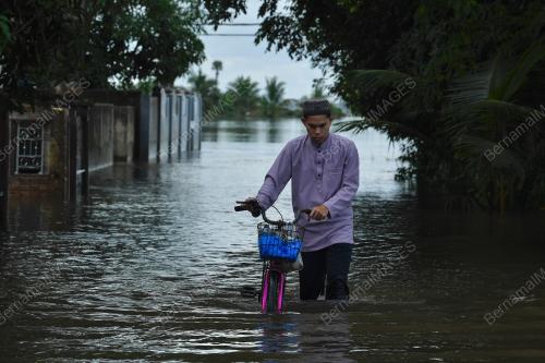 TINJAUAN SOLAT JUMAAT DI MASJID SIMPANGAN