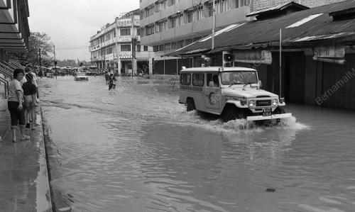 BANJIR