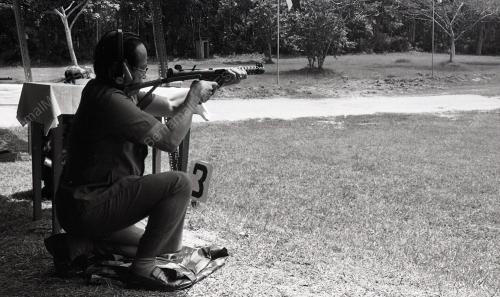 PERTANDINGAN MENEMBAK