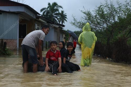 TINJAUAN BANJIR PASIR PUTEH