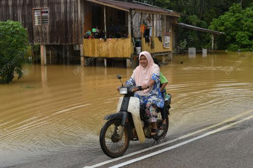 TINJAUAN BANJIR DI KELANTAN
