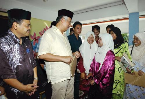 DATUK SERI NAJIB TUN RAZAK