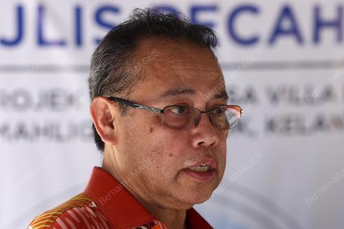 DATUK SERI ABDUL FATTAH ABDULLAH