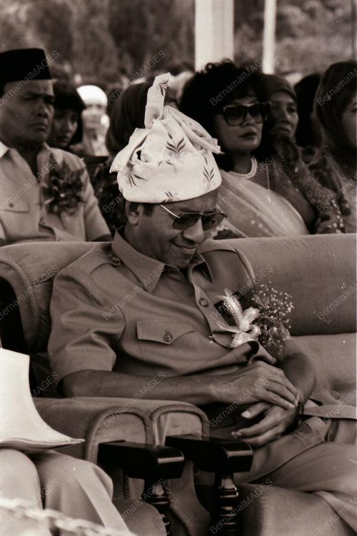 DATO' SERI DR. MAHATHIR BIN MOHAMAD
