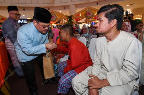 ZURAIDIN ABDULLAH