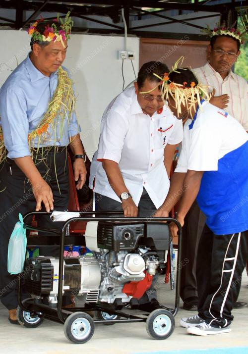 MUHYIDDIN YASSIN