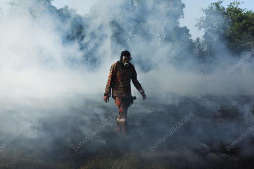 ANGGOTA BOMBA DAN PENYELAMAT