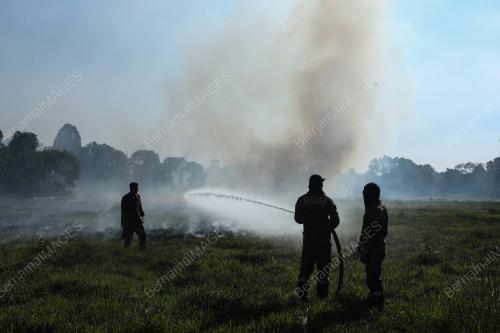 ANGGOTA BOMBA DAN PENYELAMAT