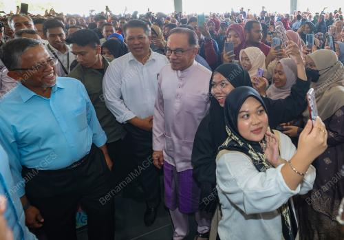 DATUK SERI ANWAR IBRAHIM