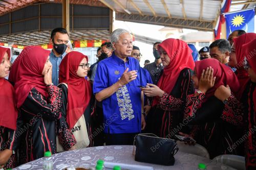 DATUK SERI ISMAIL SABRI YAAKOB