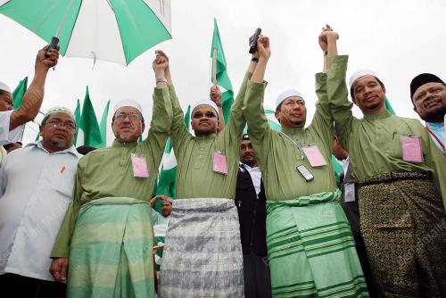 PENAMAAN CALON