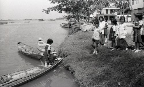 KB24_07012015_SAMPAN_SEKOLAH