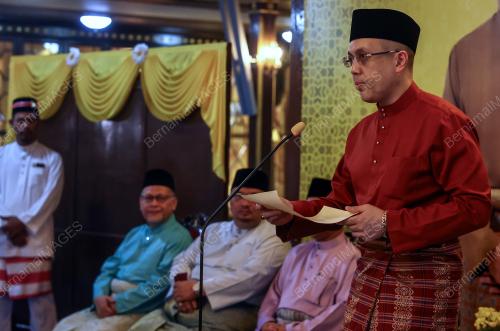TENGKU MUHAMMAD FAKHRY PETRA