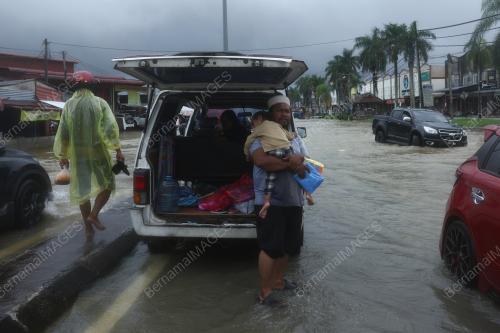 BANJIR RANTAU PANJANG