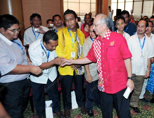 MOHD NAJIB TUN ABDUL RAZAK