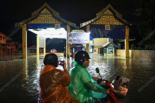 TINJAUAN DI SEKITAR RANTAU PANJANG