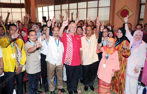 MOHD NAJIB TUN ABDUL RAZAK
