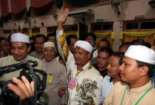 PILIHAN RAYA RAYA KECIL DUN MANIK URAI