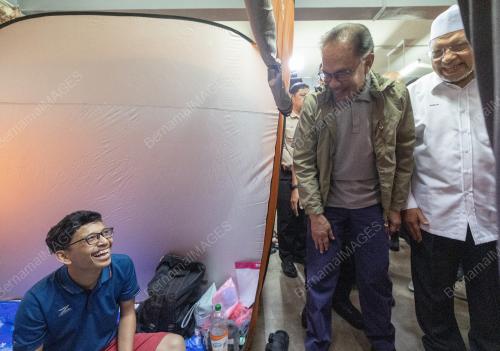 DATUK SERI ANWAR IBRAHIM