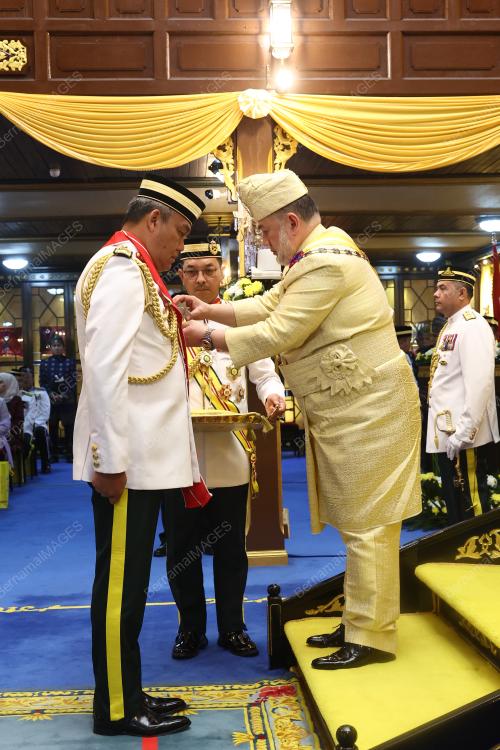 SULTAN MUHAMMAD V