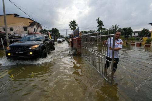 TINJAUAN BANJIR DI RANTAU PANJANG