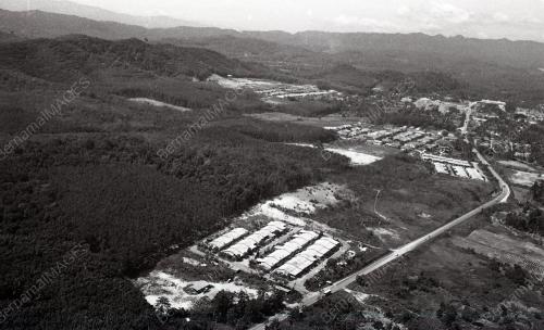 LEBUHRAYA TIMUR BARAT