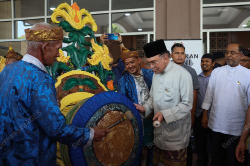 DATUK SERI ANWAR IBRAHIM