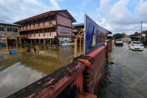 TINJAUAN BANJIR DI RANTAU PANJANG