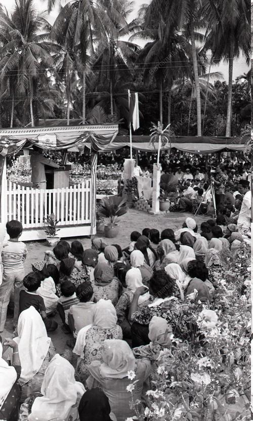 DR. MAHATHIR MOHAMAD